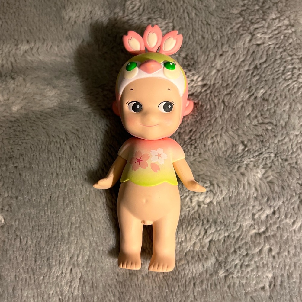 Sonny Angel - Peacock Cherry Blossom 🌸